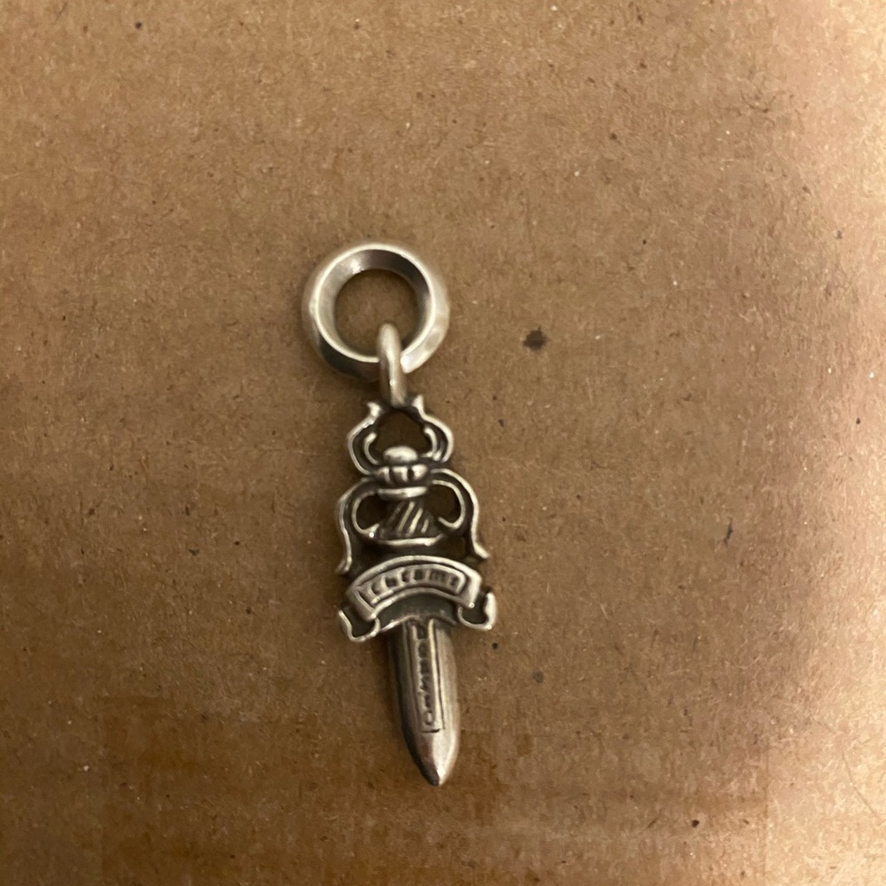 chrome hearts dagger pendant